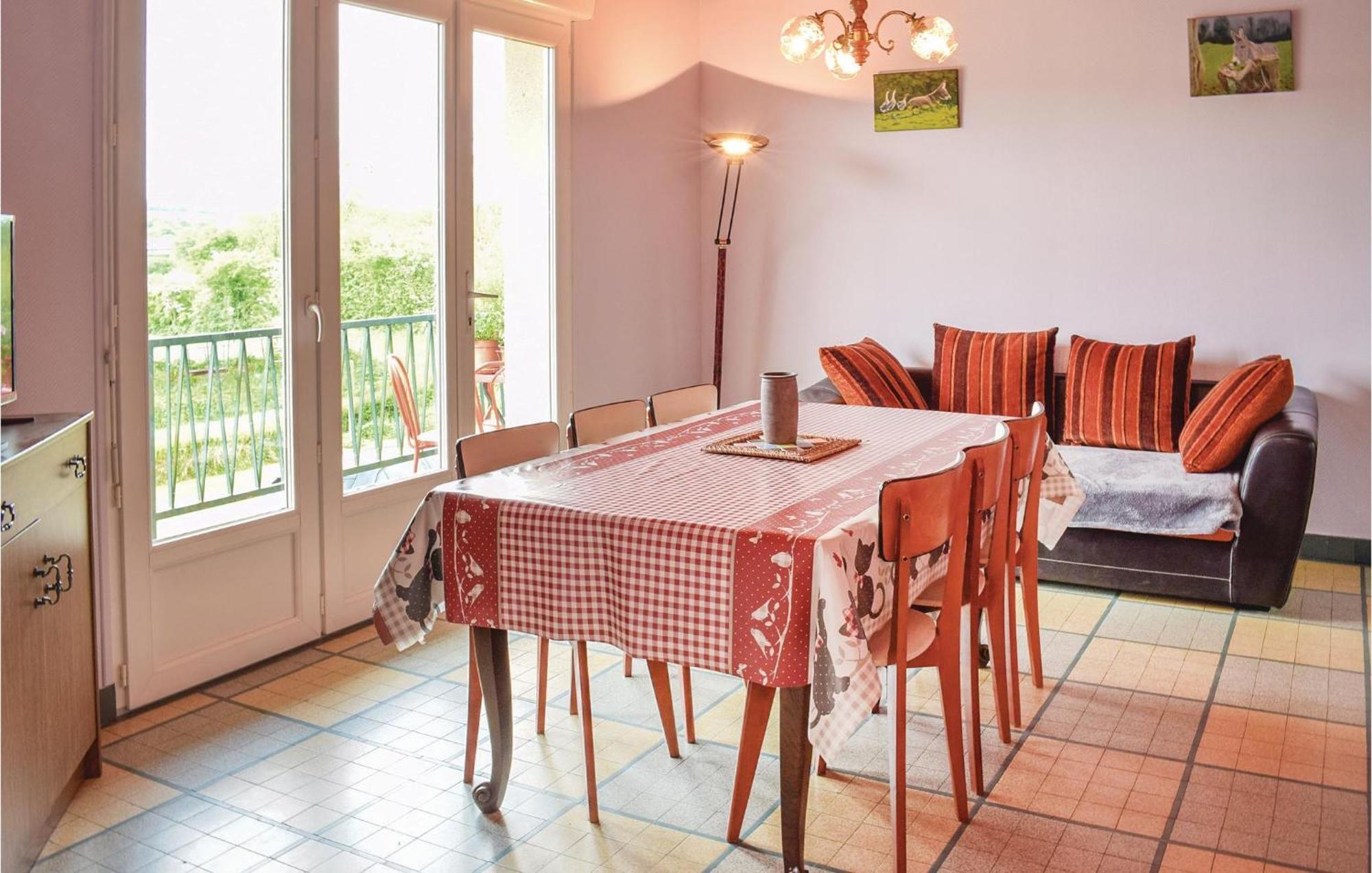 Holiday Home In Montsernelle Lithaire Luaran gambar